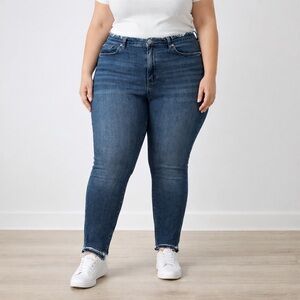 NEW Good‎ American Good Waist Crop Denim Jeans SIZE 22